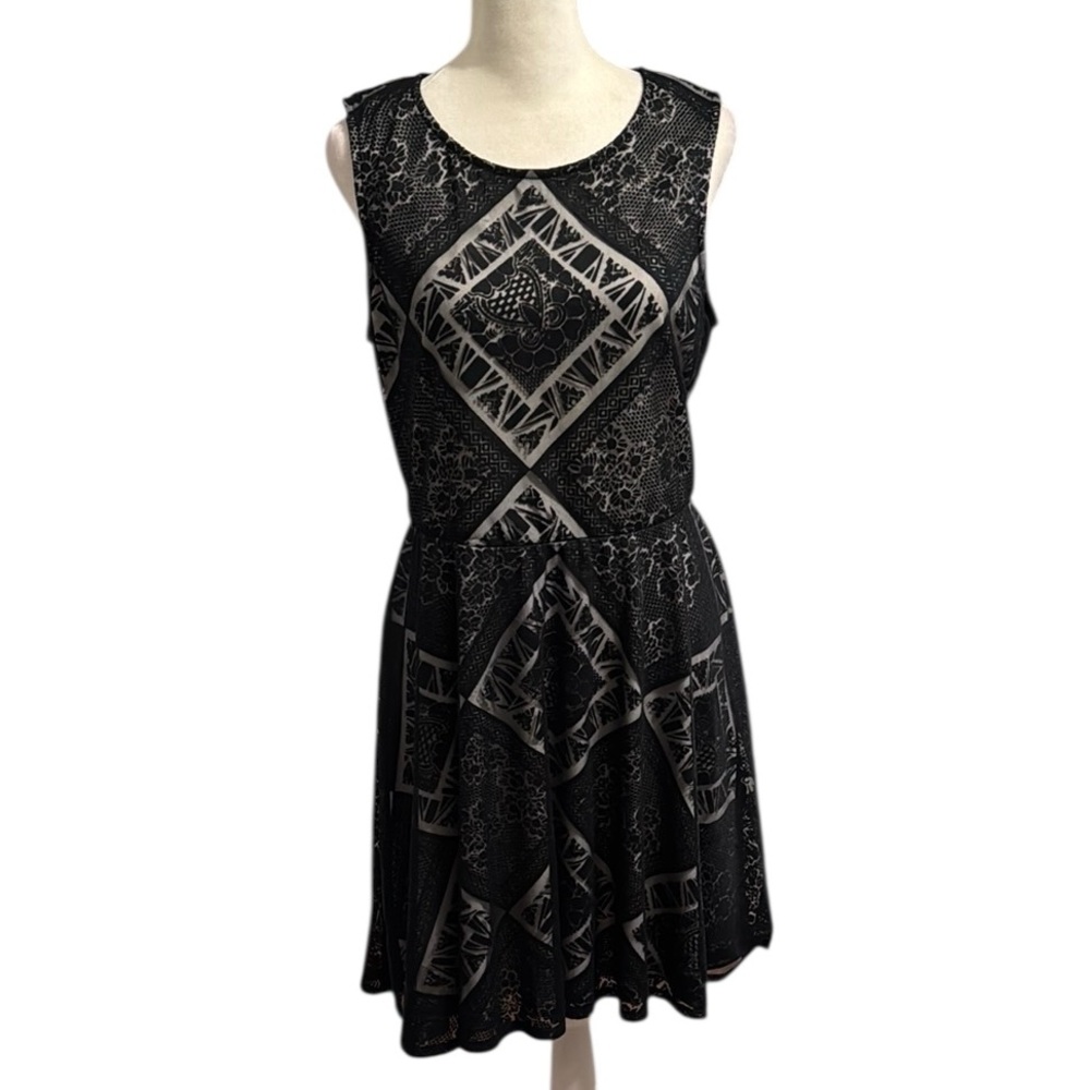 XHILARATION mesh overlay sleeveless dress size large